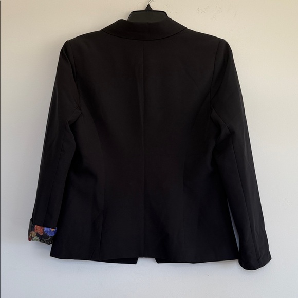 Jules & Leopold Black Double-Breasted Blazer - Picture 7 of 10